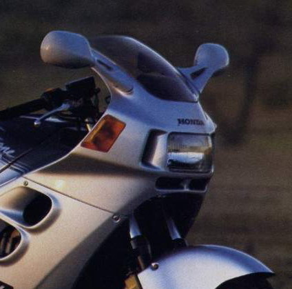 GIVI Стекло ветровое Honda CBR1000F (87-88) - Лобовые стекла GIVI  - лобовые стекла - Аксессуары - Интернет-магазин мотоэкипировки и мотозапчастей MотоГанза